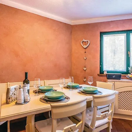 Amazing In With Kitchen *